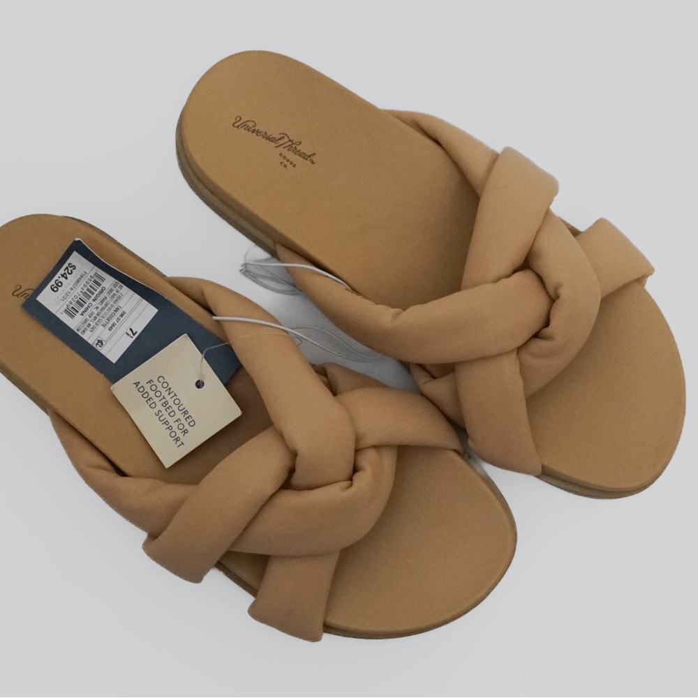 Universal Thread Sandals Size 7.5